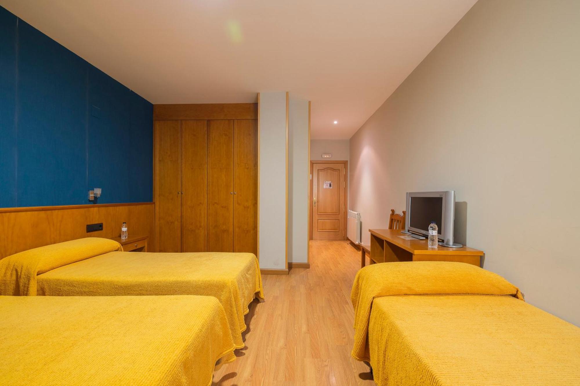Hostal Los Valles Bielsa Extérieur photo