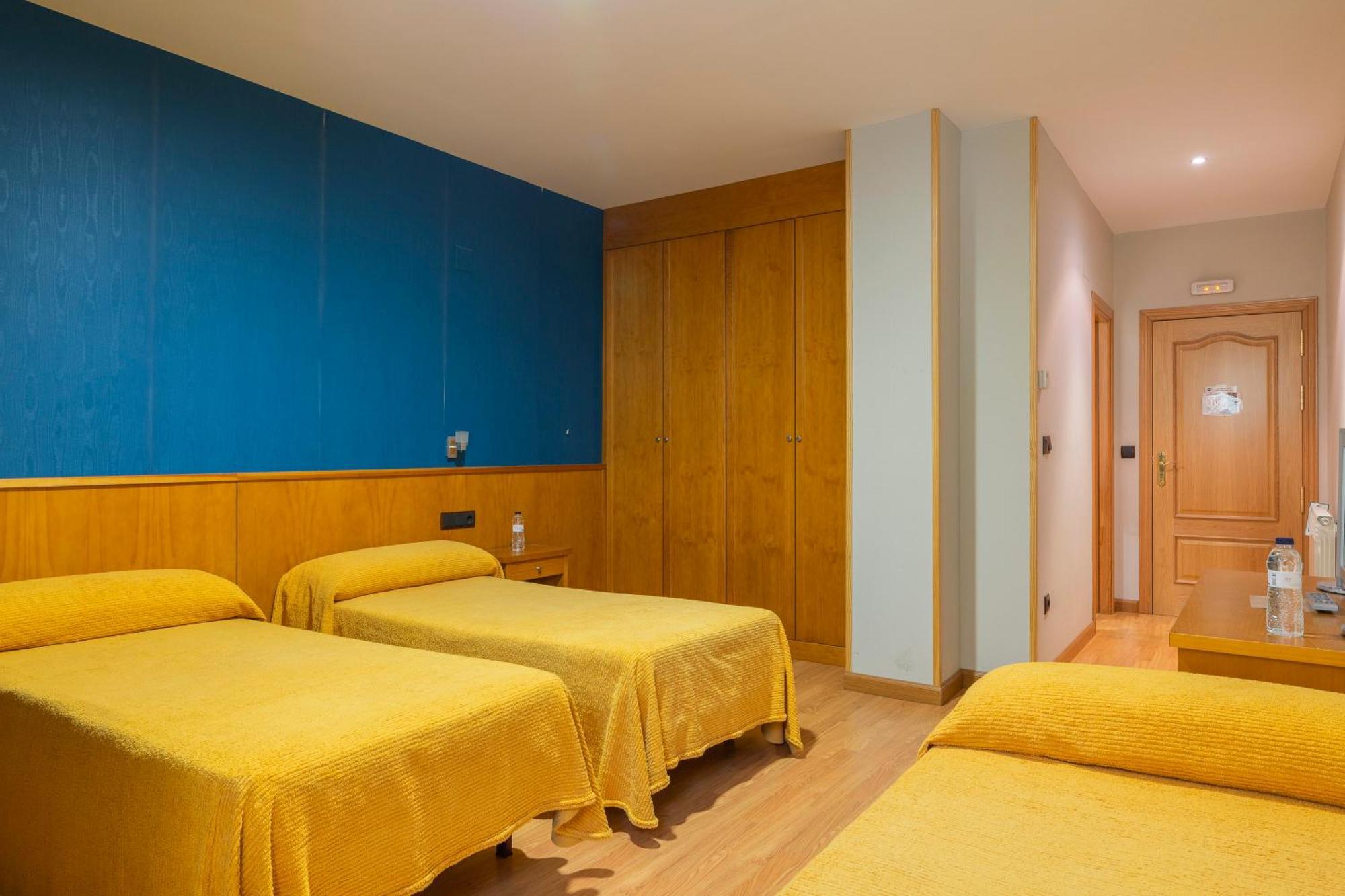 Hostal Los Valles Bielsa Extérieur photo