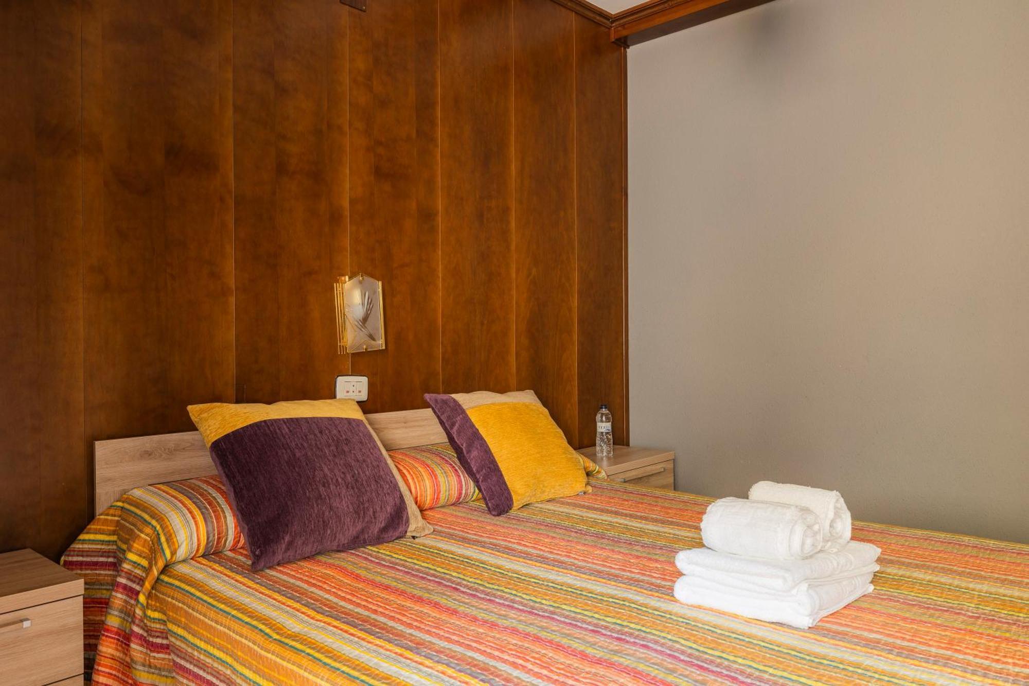 Hostal Los Valles Bielsa Extérieur photo