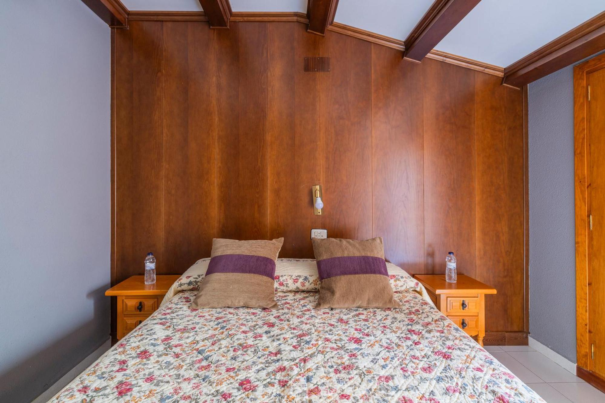 Hostal Los Valles Bielsa Extérieur photo