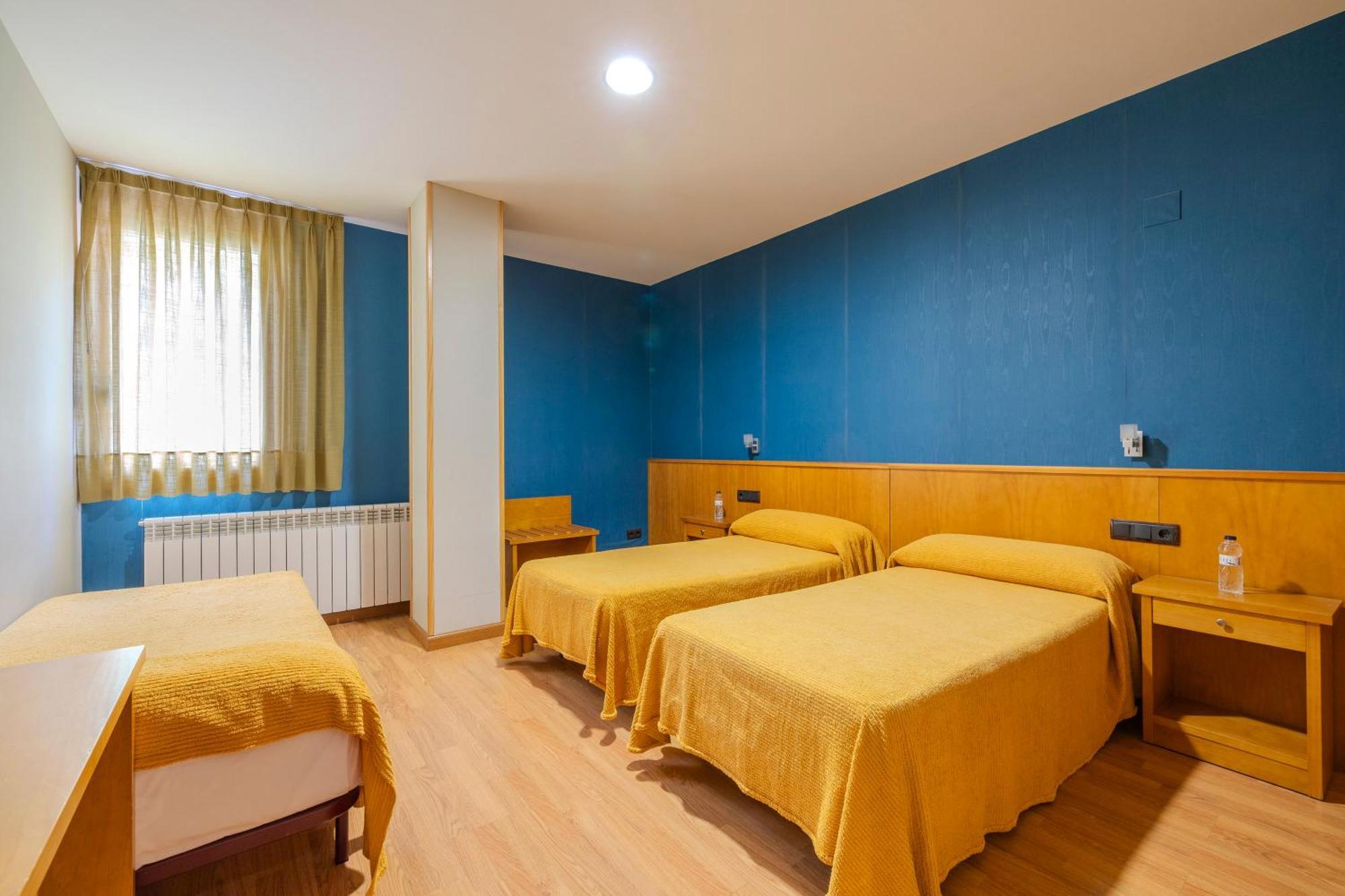 Hostal Los Valles Bielsa Extérieur photo