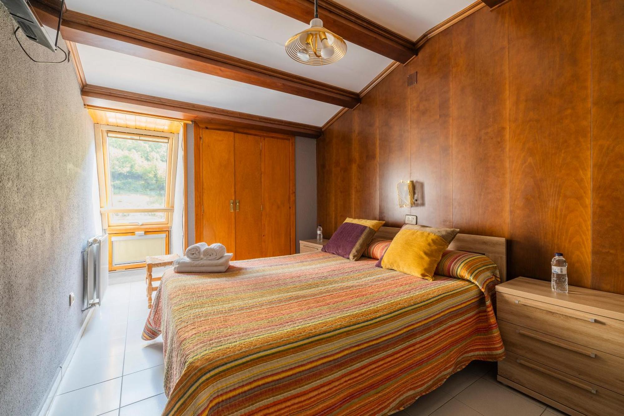 Hostal Los Valles Bielsa Extérieur photo