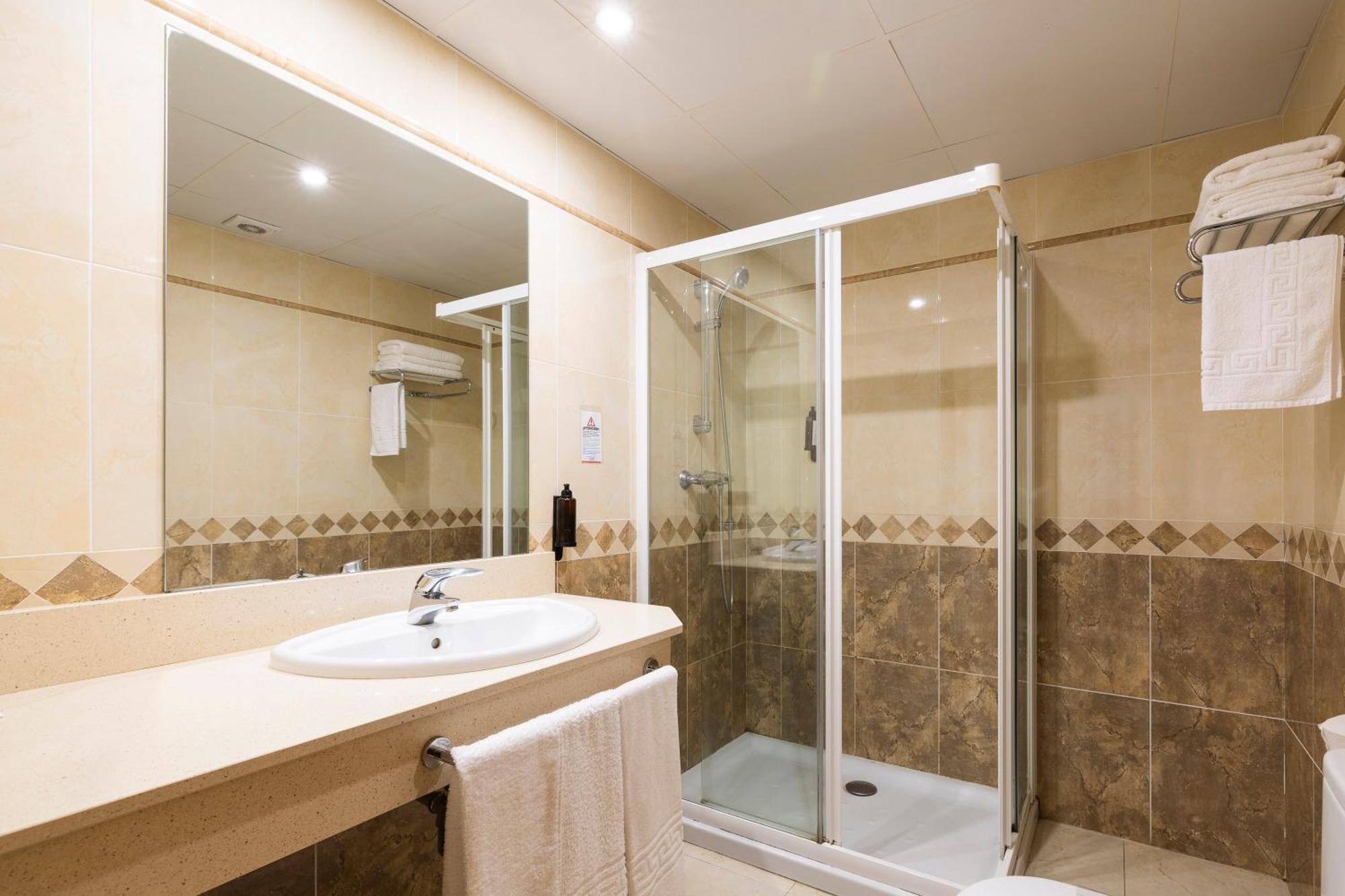 Hostal Los Valles Bielsa Extérieur photo